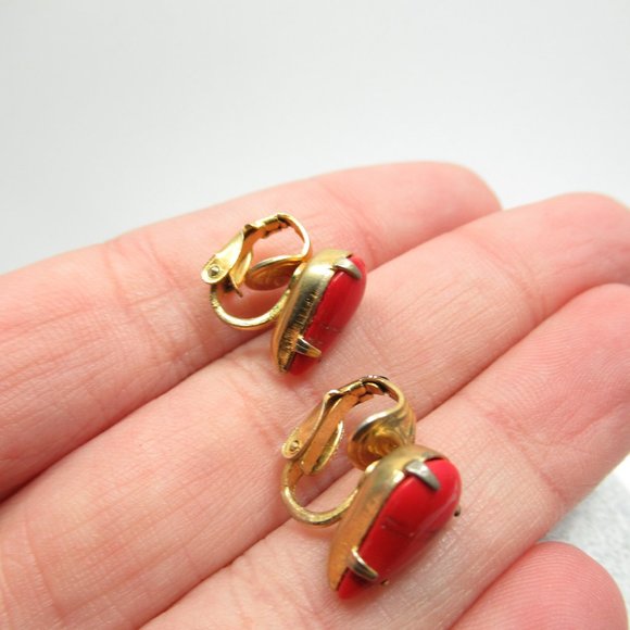 Vintage Red Teardrop Earrings - Picture 4 of 10